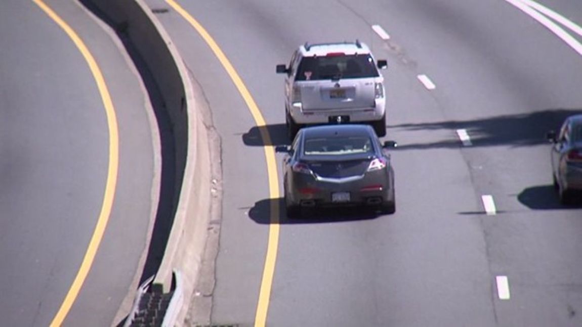 ¿Cuantos accidentes mortales están relacionados con los conductores lentos en las carreteras?