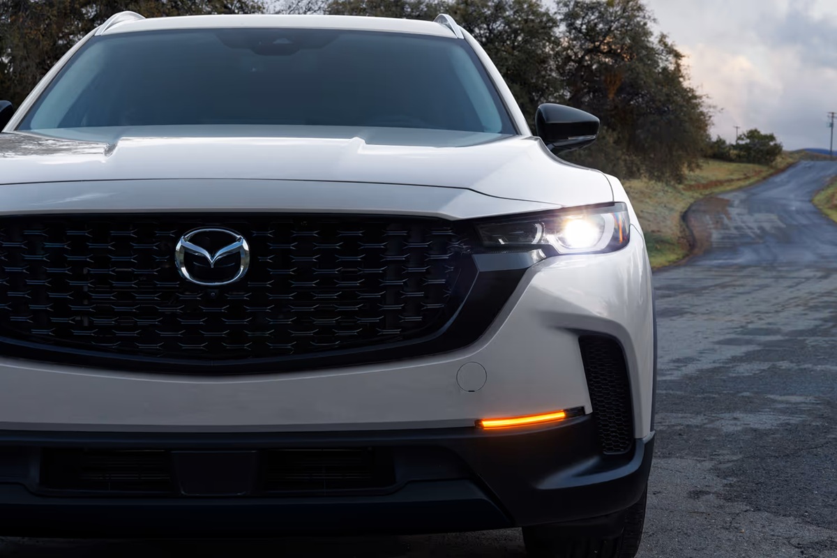 ¿Cuáles son los 5 autos del 2026 con mejor iluminación nocturna según el IIHS?