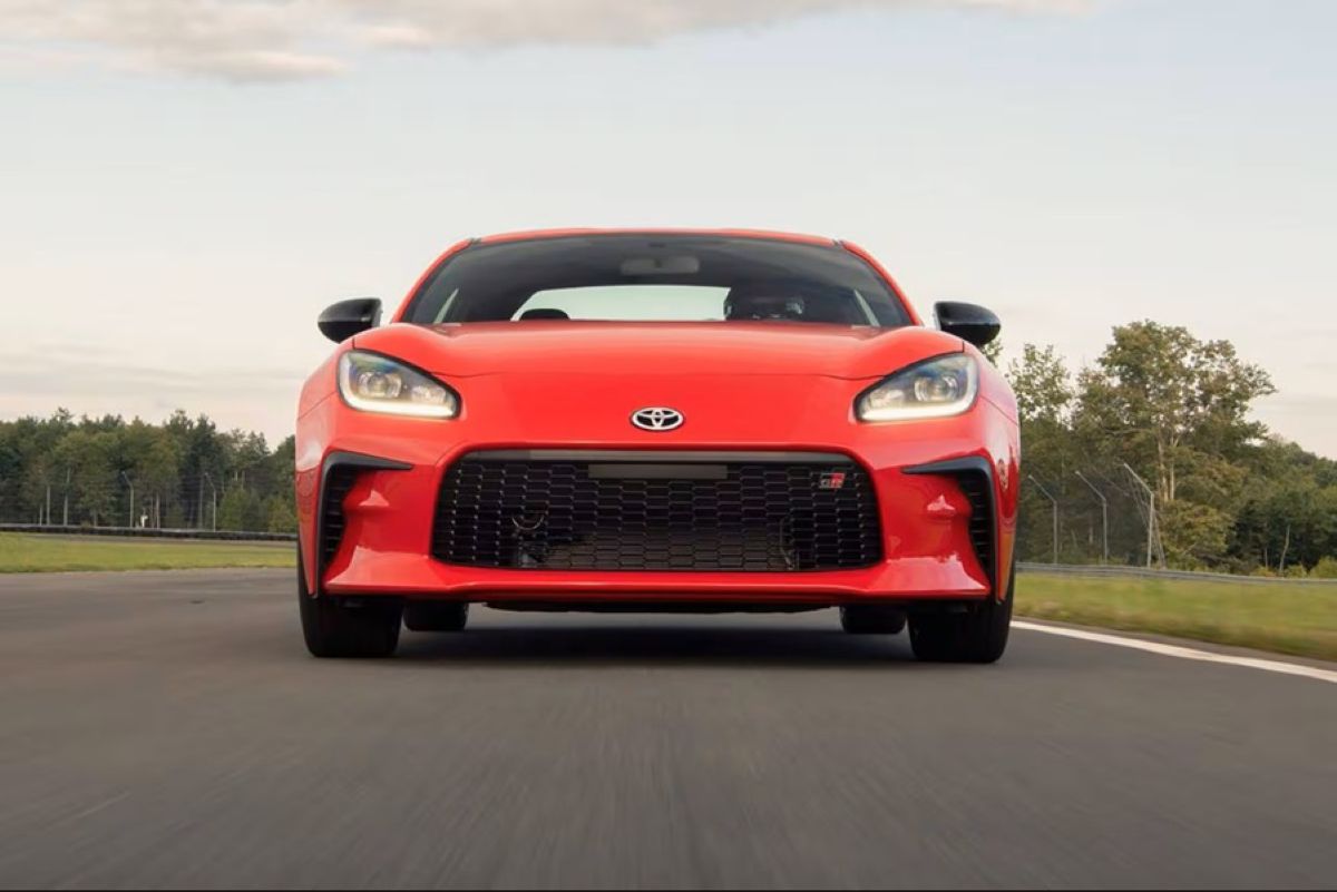 Prueba: Toyota GR86 Premium del 2026, presume de un manejo excepcional
