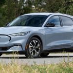 Sepa cuales los 5 sedanes del 2026 con la mejor tecnología de asistencia al conductor en carretera