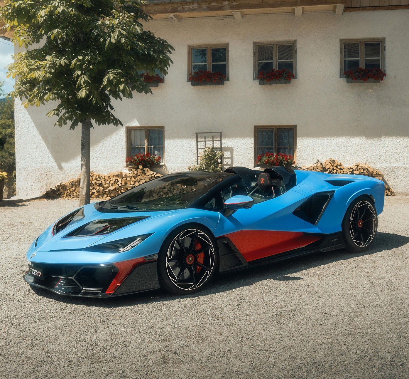 Lamborghini deslumbra en el Concours of Elegance con su pasado legendario y su futuro híbrido