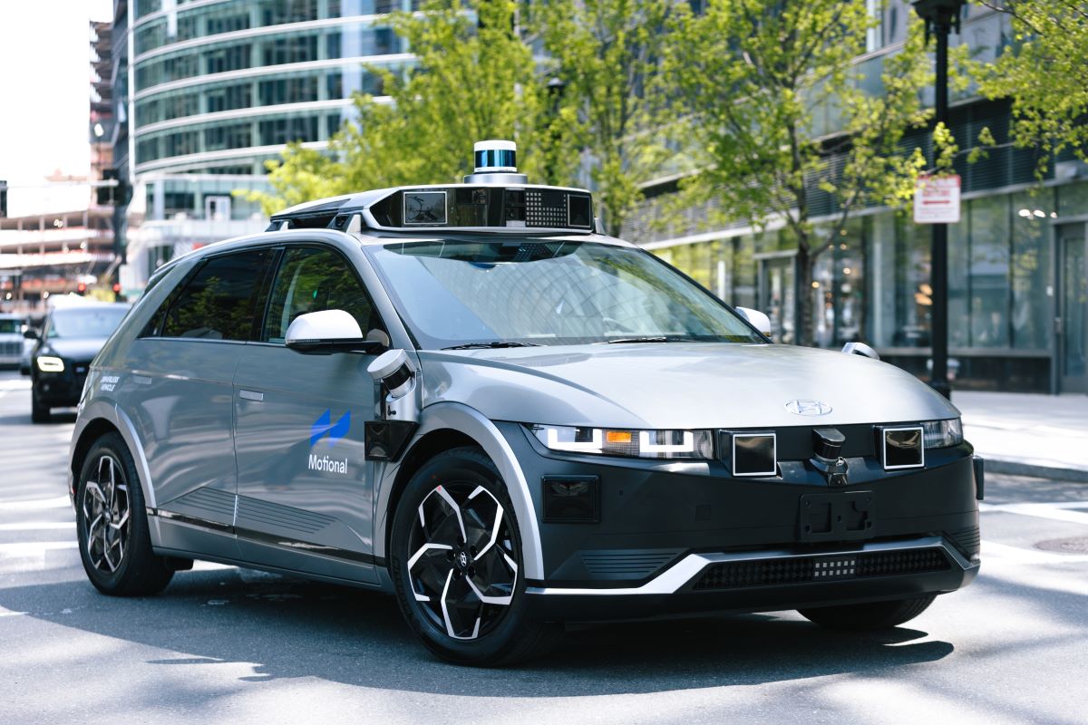 EE.UU. ¿Cuáles son las carreteras más peligrosas donde operan los robotaxis?