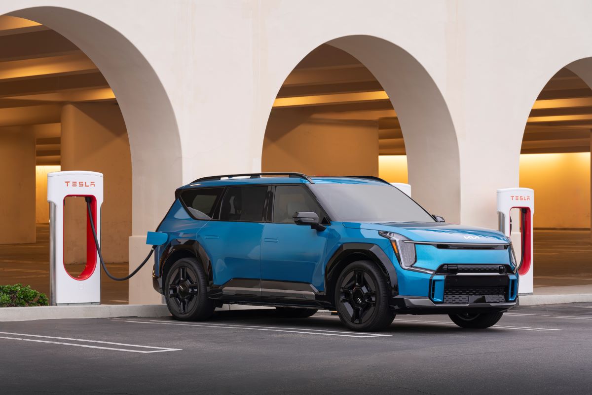 EE.UU. Las áreas metropolitanas con más y menos cargadores para vehículos eléctricos en el 2026